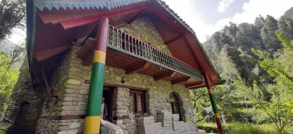Rudrani Stays Jibhi Exterior foto